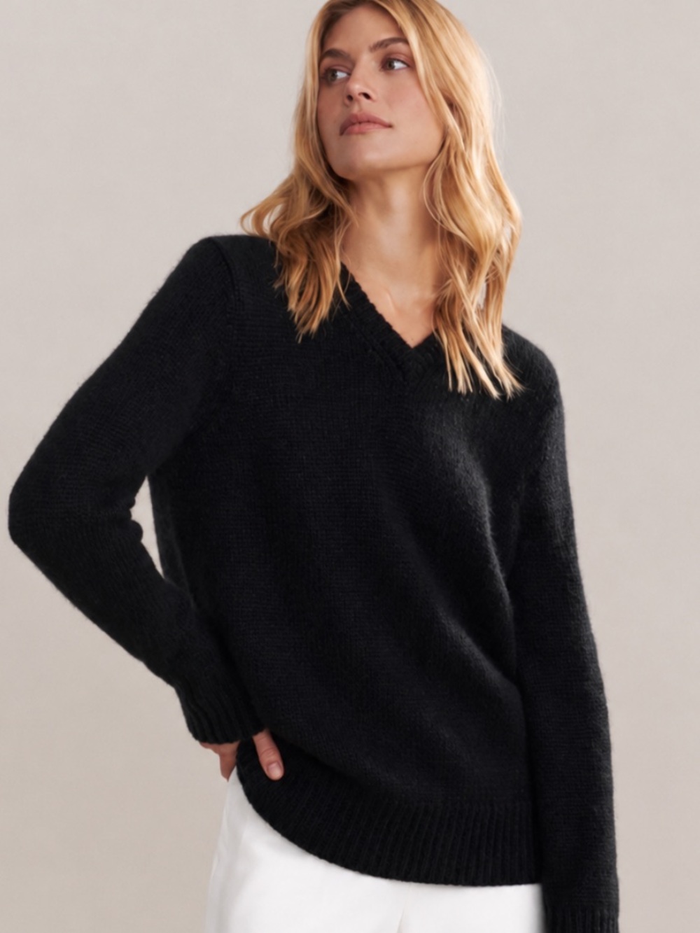 NWT Ralph Lauren Black Label Heritage V Neck Sweater in Black